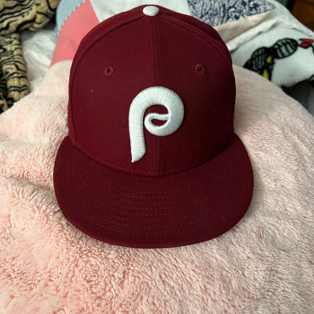 NWOT Philadelphia Phillies Cooperstown fitted 7 1/4 hat.